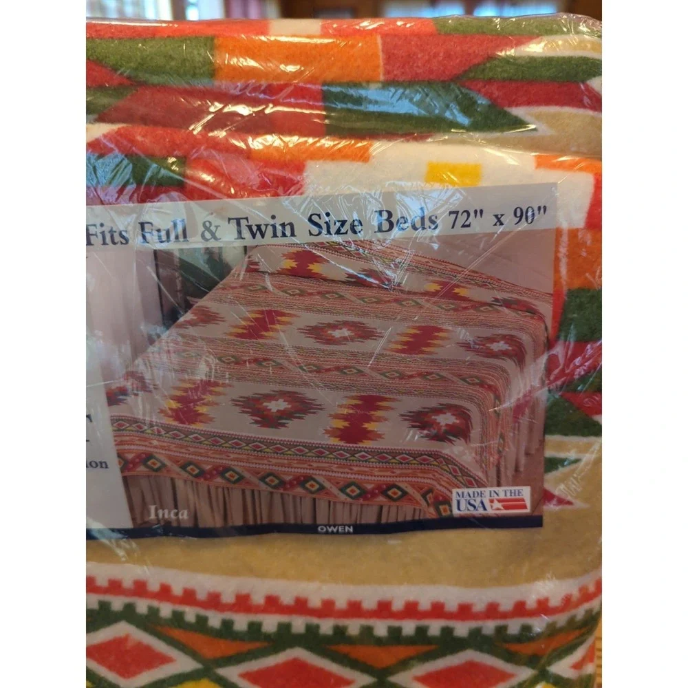 New Old Stock Vintage Fashion Print Blanket Inca Full/Twin 72